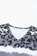 Load image into Gallery viewer, Leopard V-Neck Tee Shirt