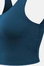 Load image into Gallery viewer, Cropped Scoop Neck Active Tank Top