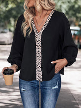 Load image into Gallery viewer, Contrast V-Neck Long Sleeve Blouse