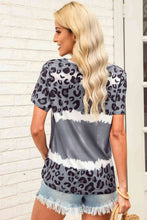 Load image into Gallery viewer, Leopard V-Neck Tee Shirt
